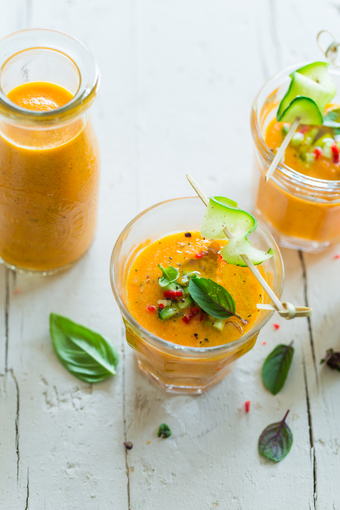 gaspacho de melon au basilic. fresh.