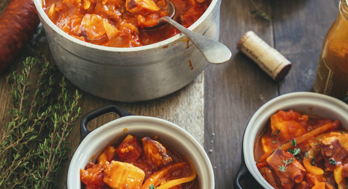 cocotte de poulpe au chorizo et aux tomates - fresh.