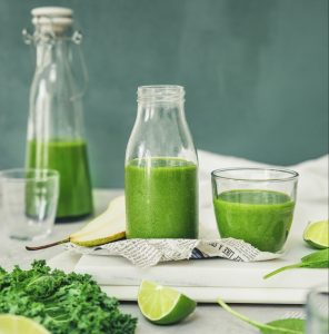 Smoothie vert au kale et au kiwi