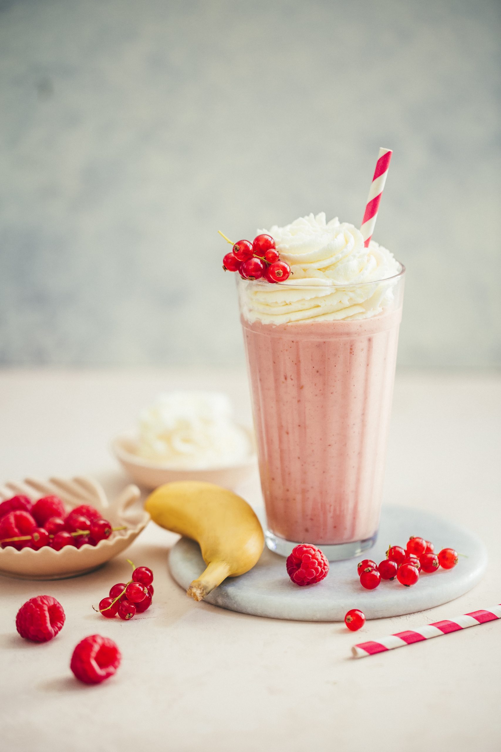 milkshake fruits rouges banane fresh.