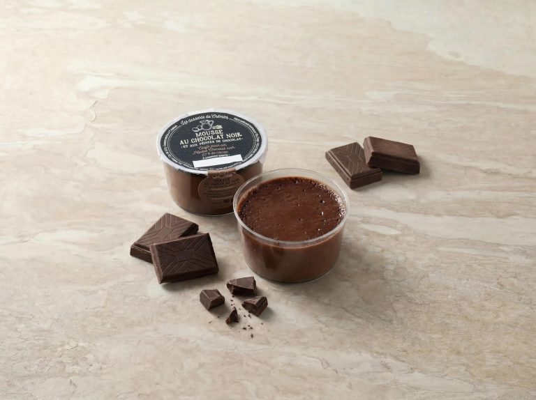 Mousse au chocolat noir aux pépites de chocolat