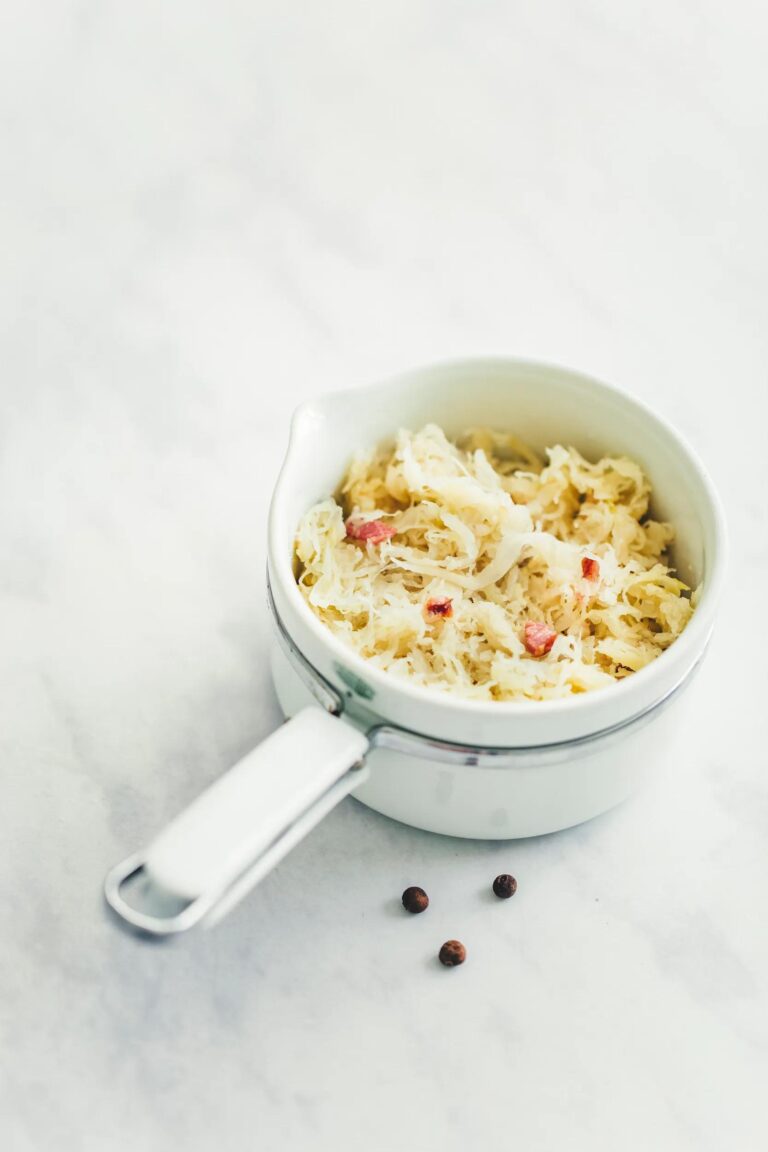 Choucroute d'Alsace IGP cuisinée à la graisse de canard et Riesling